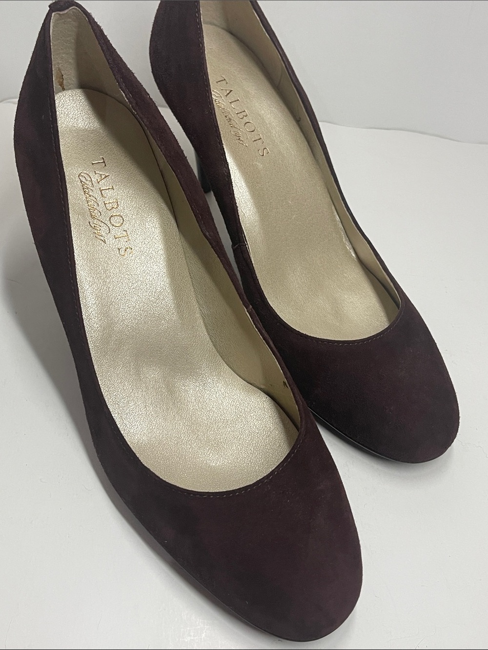 Talbots chocolate brown suede pumps
